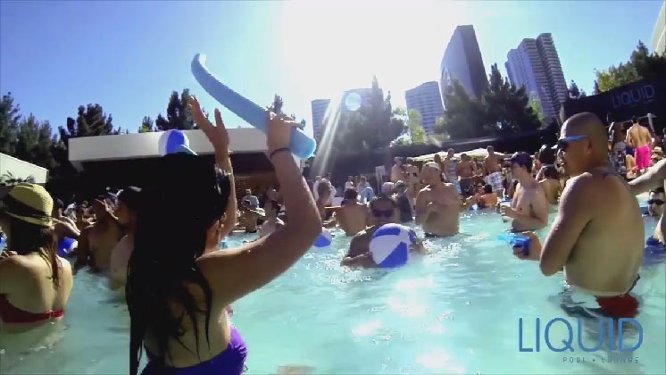 Las Vegas' summer pool party are in full swing at the MGM Grand – AirGuide  Destinations Home